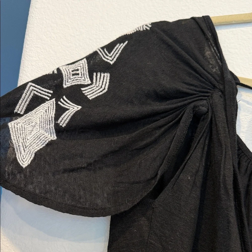 Free People Black Blouse with White Pattern - Picture 4 of 6
